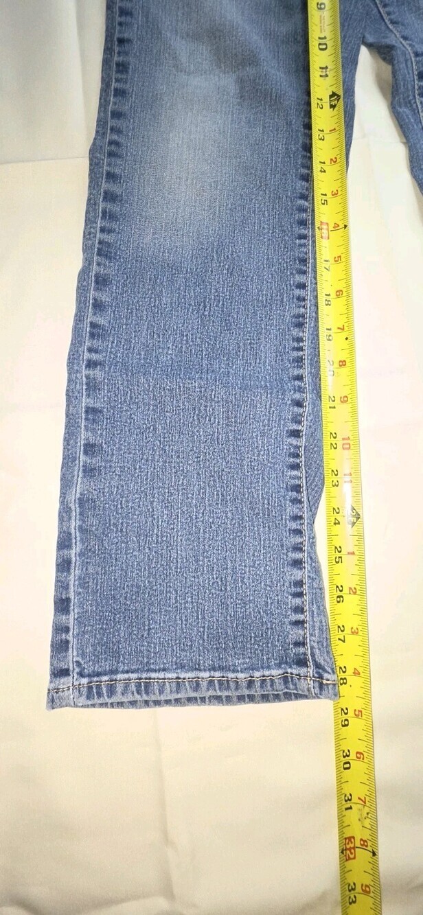 Levi's Denizen Women's Straight Slim Jeans Blue Size 6M (28x32) Stretch Sku 188 - Picture 2 of 4